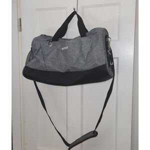 Boost Gray Sports Gym Travel Duffle Bag Wet Pocket Shoe Compartment